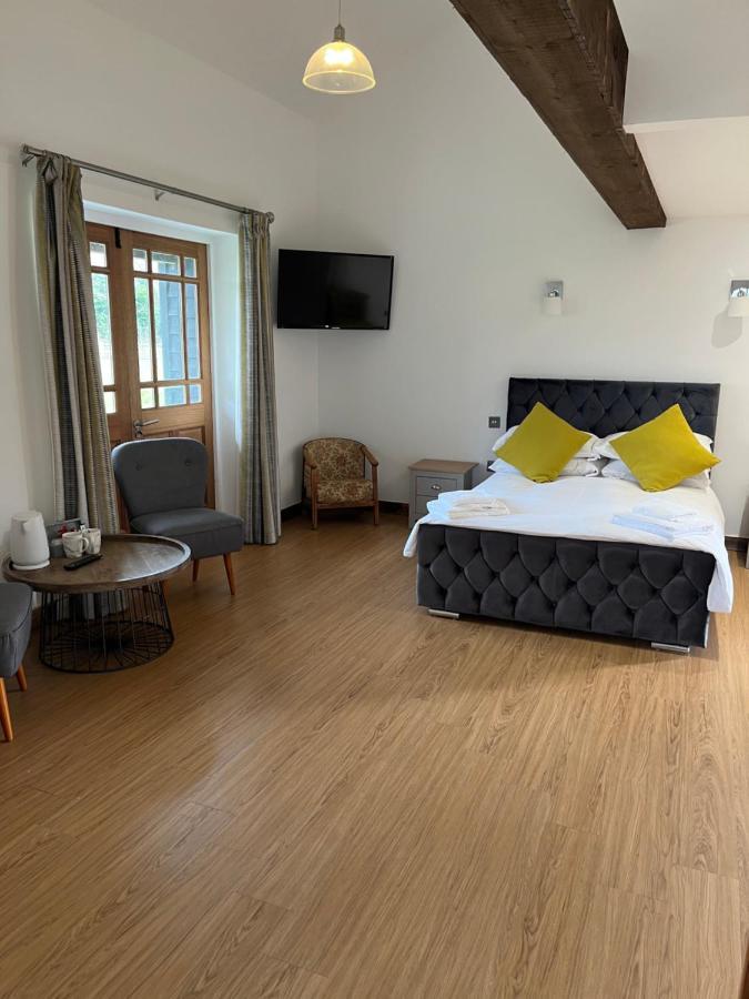 The Crown Lodges 딜 외부 사진