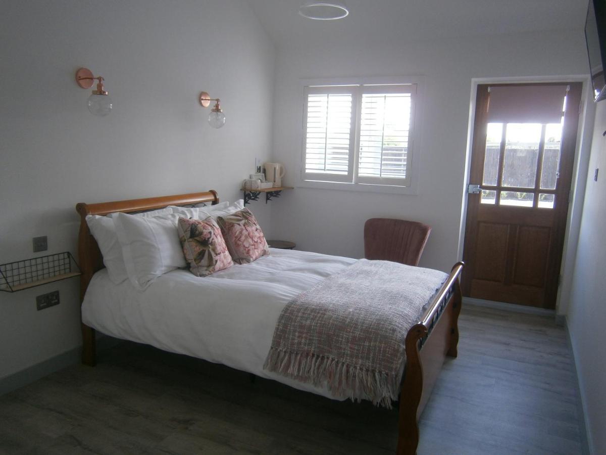 The Crown Lodges 딜 외부 사진